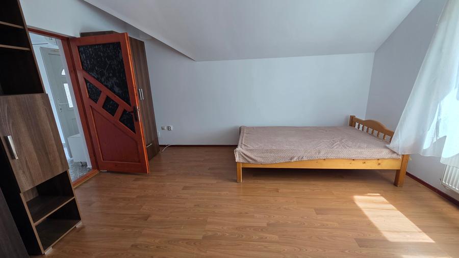 Închiriez apartament la casă în cartierul Între Lacuri - 7