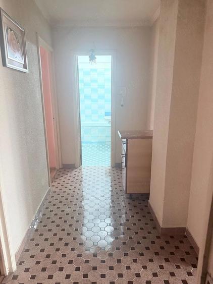 AP 3 CAM , GAV III, BLOC 1993, ET 4 4 cu garaj - 1