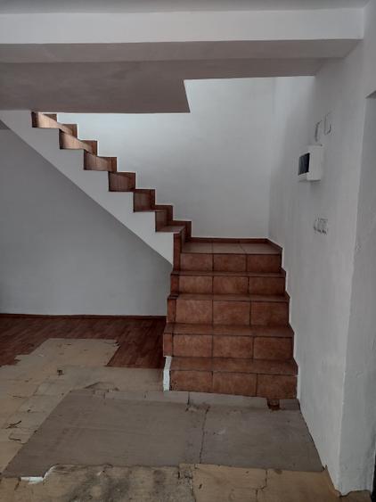 Proprietar vând in centru com. BUTURUGENI Ilfov casa P+E cu teren 504 mp în rate - 4