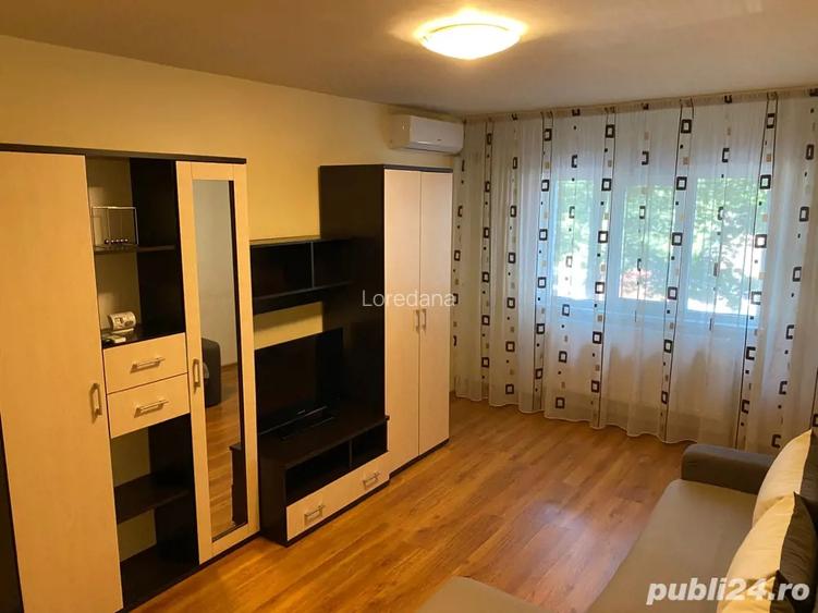 Proprietar! Apartament 2 camere, etajul 1, Zona Lipovei, negociabil.