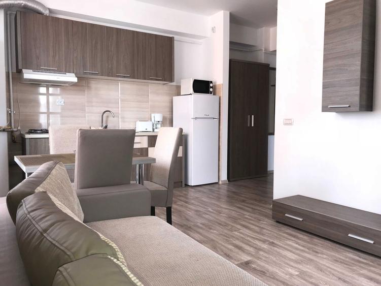 Apartament 2 camere decomandat Mamaia Summerland, zona cluburi - 4