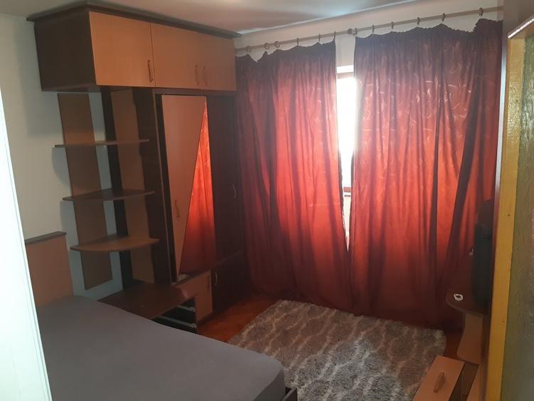 Proprietar &Icirc;nchiriez Apartament 2 Cam Vitan Auchan - 4
