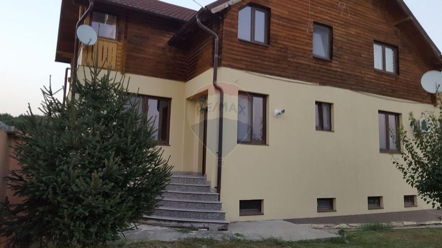 De vanzare vila langa lac la Moara Vlasiei - 1