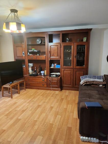 Drumul Sarii Al. Botorani 3 Camere Decomandat bloc 1989 et. 3, 76mp - 2