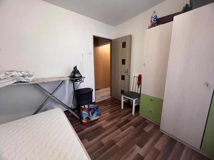 Apartament 4 camere,et 3, zona Liceul Auto - Deva - 22