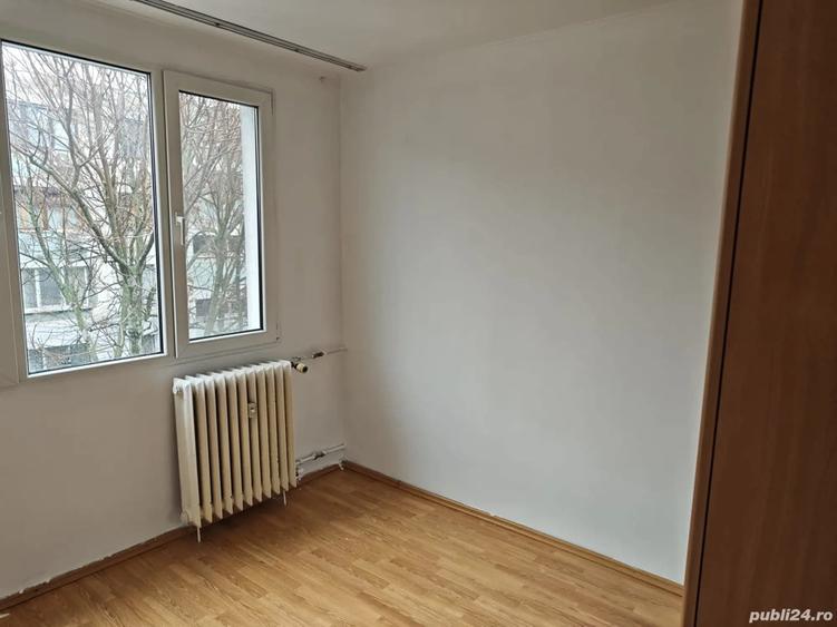 Apartament cu 3 camere semidecomandat, mobilat în Berceni