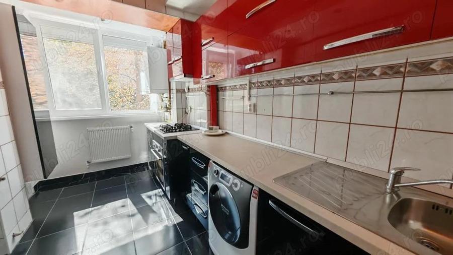 De vanzare apartament 3 camere, Mazepa I, etaj 1 - 3