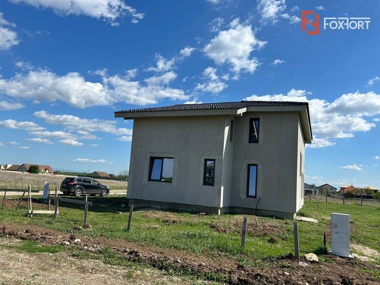 Casa Giarmata la gri cu toate utilitatile - ID V5615 - 25