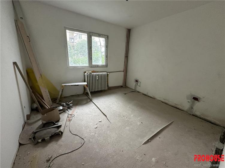 Orizont- 3 camere decomandate in renovare! - 2