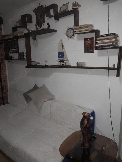 Apartament 46 mp Avram Iancu etaj 4 pre? foarte bun 40.500 negociabil - 3