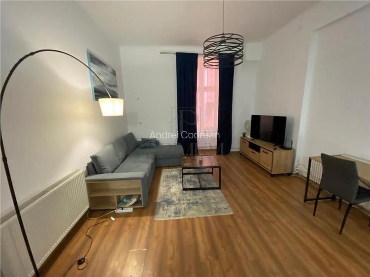 ULTRACENTRAL - 1 Camera - Cladire istorica - Perfect pentru investitie - Central ULTRACENTRAL - 1 Camera - Cladire istorica - Perfect pentru investitie - Central