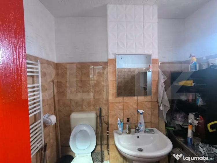 Inchiriere spatiu comercial cu vitrina la strada principala, - 2