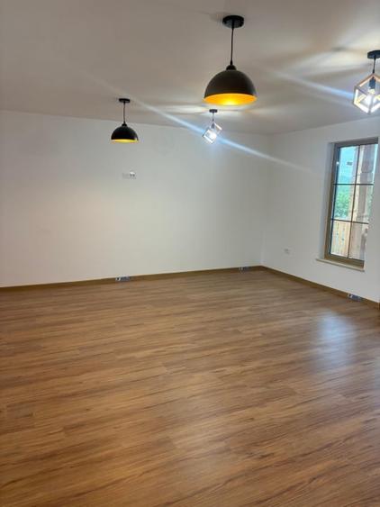 Casa de  vis la tara - vedere panoramica - living 60 mp - in inima  Cacicai - 12