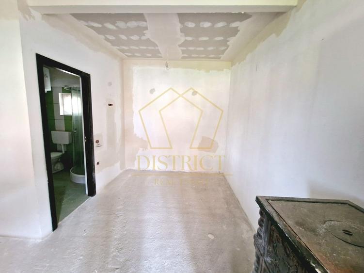 Casa individuala impartita in 2 apartamente | Ianova - 16