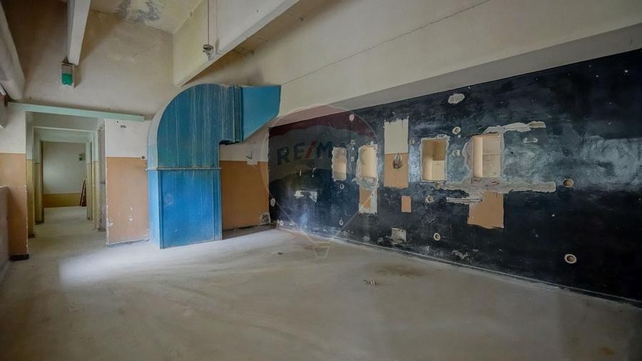 Spatiu de vanzare ideal depozitare judet Brasov Sacele Electroprecizia - 10