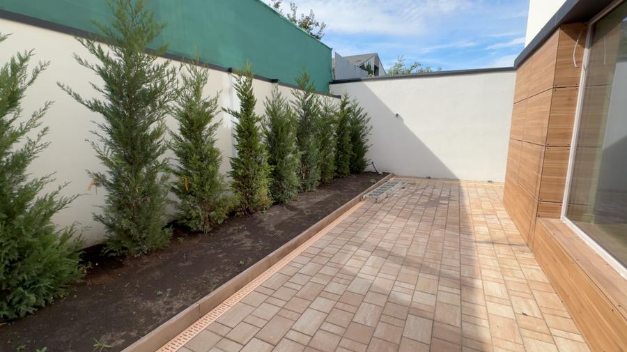 4 camere, confort lux, cu curte proprie - Damaroaia - 9