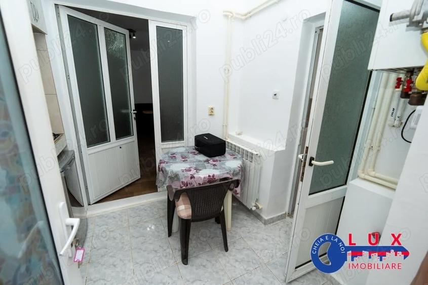 ID 6739 EXCLUSIVITATE Casa de vanzare - Strada Traian - 2