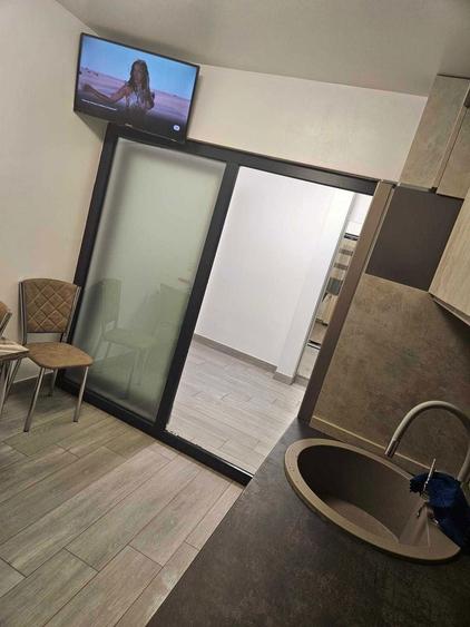 Inchiriez apartament 2 decomandate Rovine - 5