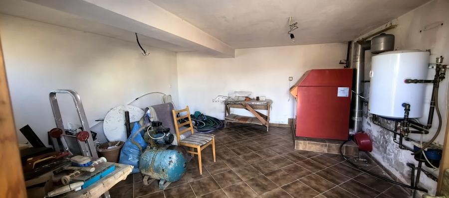 Vila/Pensiune 620mp  , teren generos 3862mp , priveliste de top , neopturata - 30