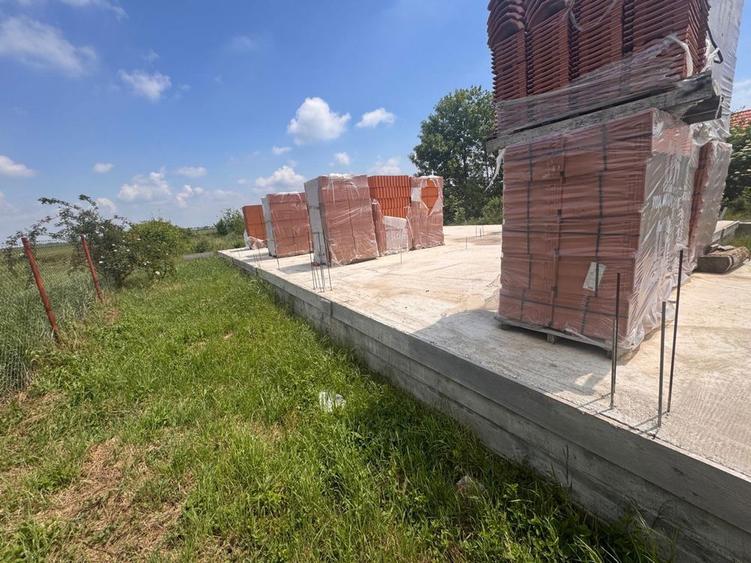 Teren cu fundatie de casa ,de vanzare in cenei ,JUD Timis - 2