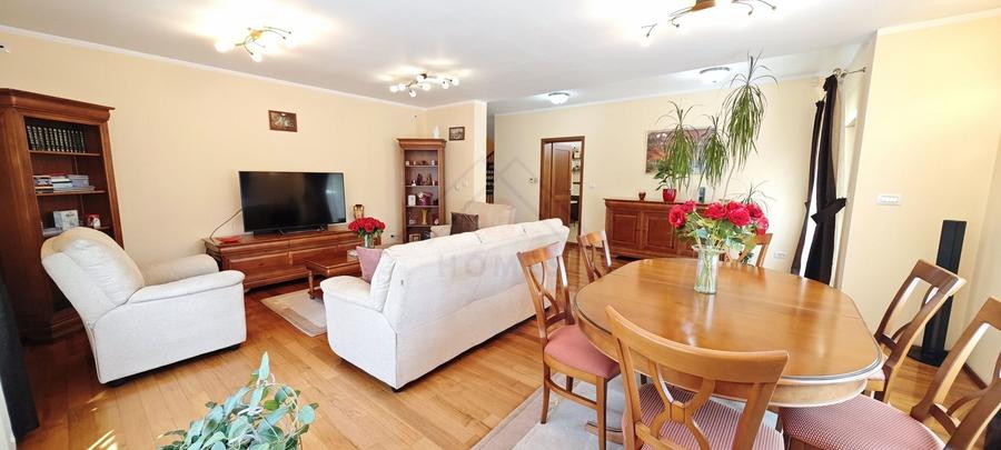 Casa mare. Posibil si clinica, camin batrani, invatamant, sediu firma. - 19