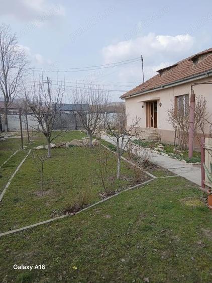 Proprietar vand casa - 2