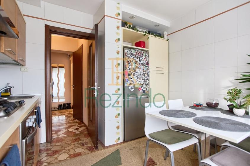 4 camere in bloc '80 | Sud | Bd. Carol | VIDEO - 6