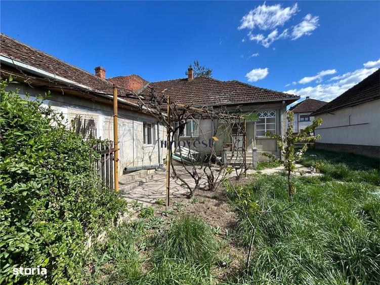 Casa de vanzare in Satu Mare | 4 camere, teren 500 mp, zona Solidarita - 1