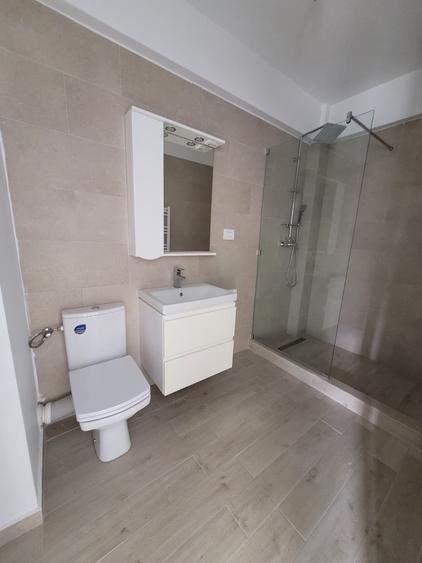 COMISION 0! SUPER PRET - STUDIO  FINALIZAT 45.80 MP - ACCES PISCINA - 67900 E - 25