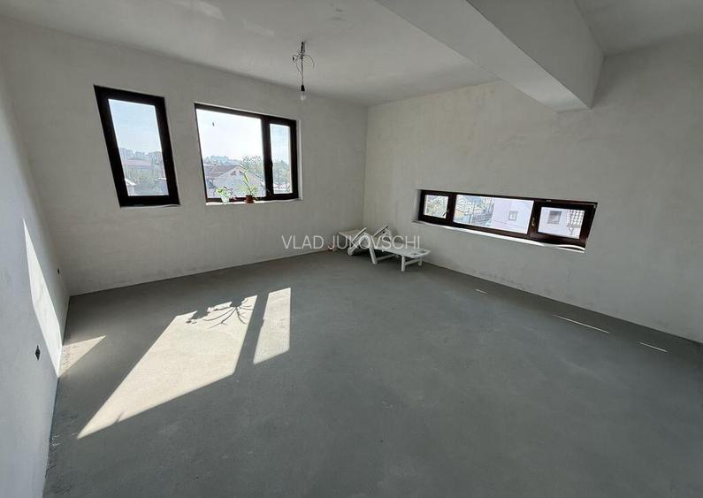 Apartament 3 camere zona Dacia Apartament 3 camere zona Dacia