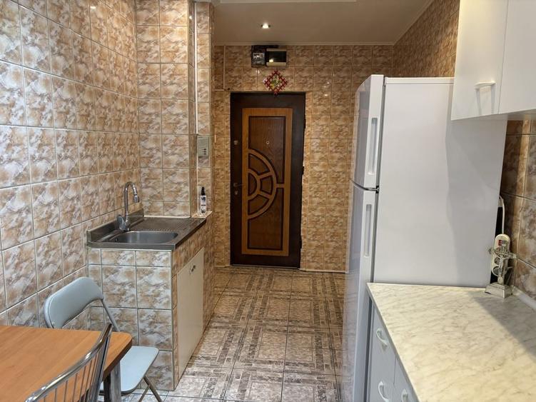Vand apartament 2 camere,54 m,decomandat,patrer inalt - 3