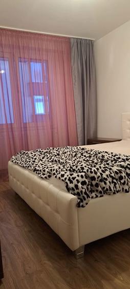 Proprietar inchiriez apartament cu doua camere mobilat modern - 1