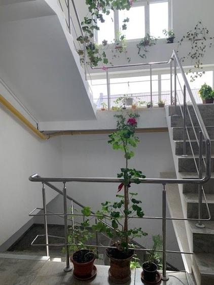 Apartament 2 camere Miroslava, 100 ml de statia de autobuz, str C-tin Langa 40 - 28