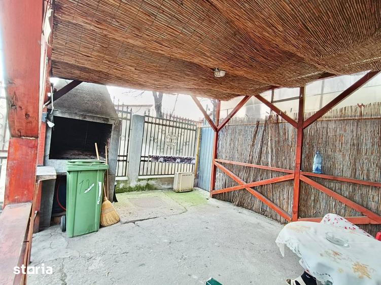 Casă cu 7 camere cu Teren 223 Mp în Militari