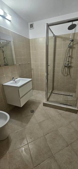 Vand garsoniera 45 mp, Putnei. - 4