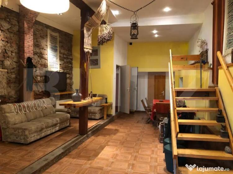 Casa cu doua corpuri, Zarnesti, pretabil pensiune sau casa d - 5