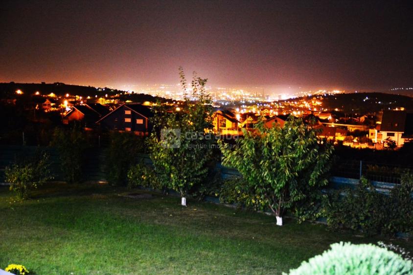 Proprietate unica, independenta energetic, zona Bucium - 32