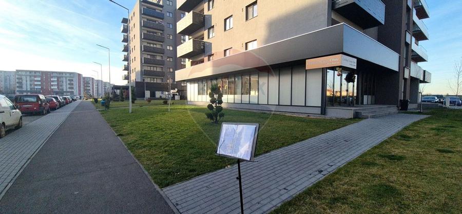 Spațiu comercial - 18mp de închiriat /cartierul Avantgarden - 5