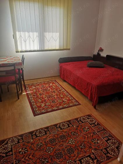 Vand casa vacanta lemn la Otvesti - 6