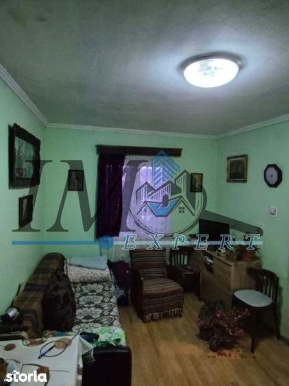 Casa de Vanzare in zona Suseni, in Cugir - 2