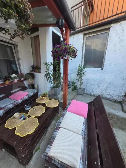 Casa cu 3 camere, 100 mp, zona centrala - 10