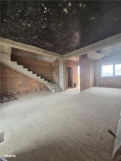 Casă cu 4 camere în Central