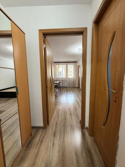 Ofer spre închiriere garsonieră zona Dunărea  - 8