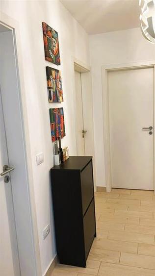 Apartament  2 camere decomandat, mobilat si utilat, parcare inclusa. Zona Tracto - 4