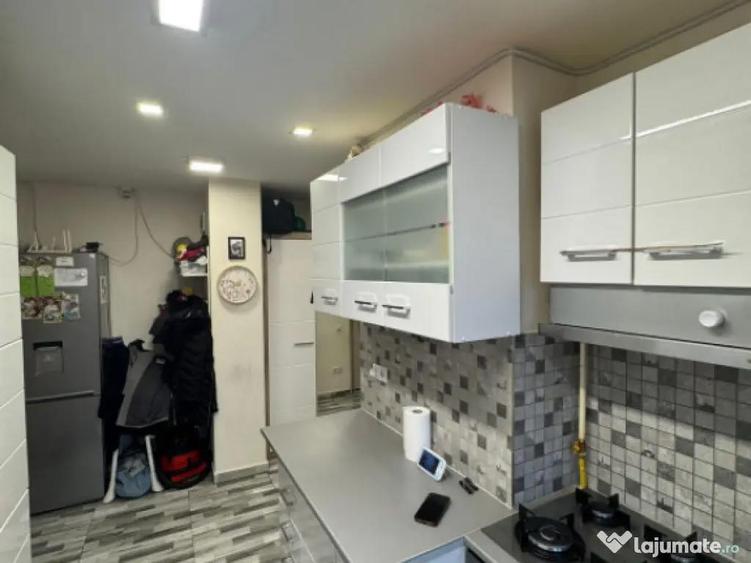 Apartament 49 mp, etaj 3/3, incalzire pardoseala, AC, Baia S - 4