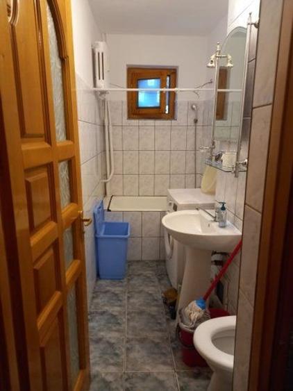APARTAMENT 2 CAMERE SEMIDECOMANDAT ZONA KM 4-5 - 5