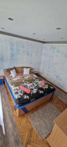 Inchiriez apartament 3 camere decomandat - 5