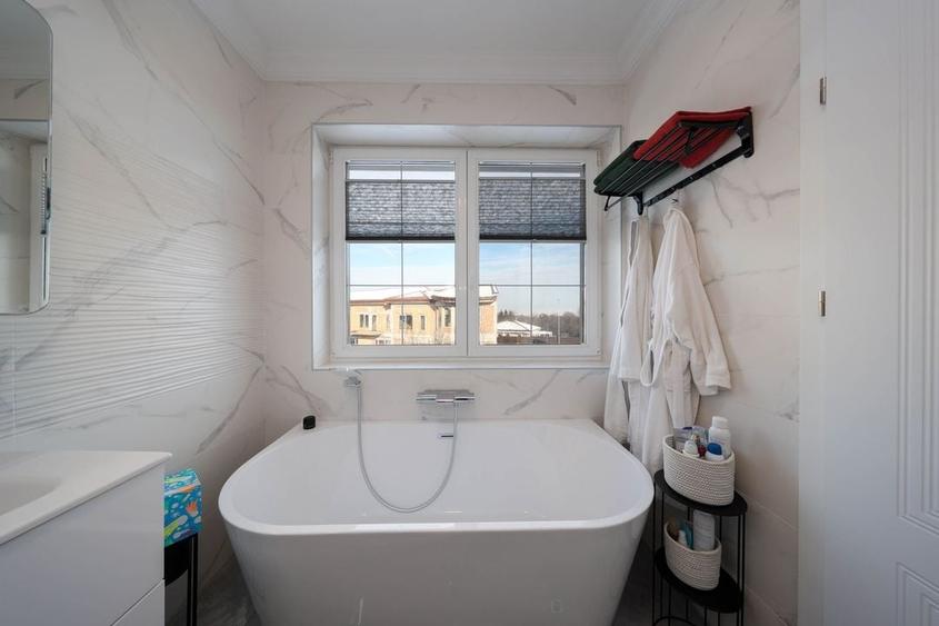 Casă ideală pentru familie &icirc;n Brașov, Bunloc - spațioasă, luminoasă, priveliște - 42