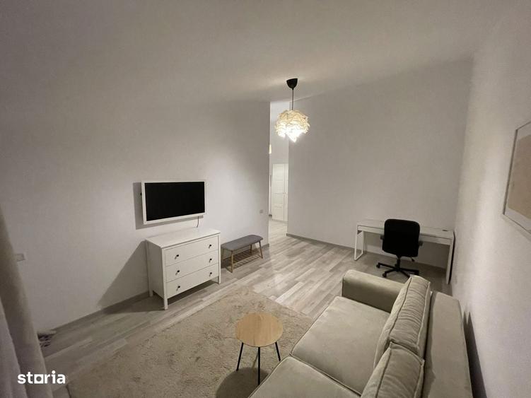 PRIVAT Garsoniera spatioasa, mobilata, mansardabila, panorama, balcon - 24