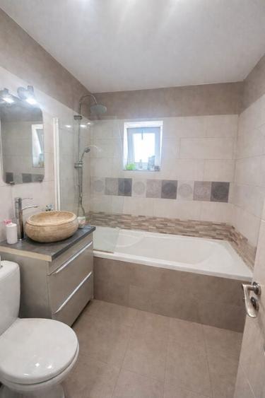 Apartament 2 camere, decomandat - 3
